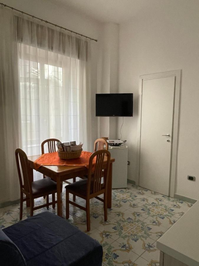 נאפולי Queen Carolina'S Homes - Apartments In Old Town מראה חיצוני תמונה